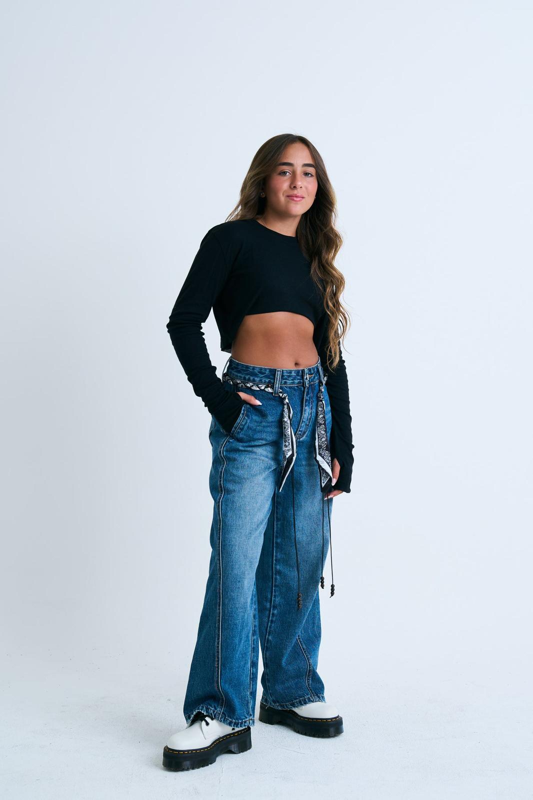 WhatsApp Image 2025-11-18 at 00.43.55 (1)